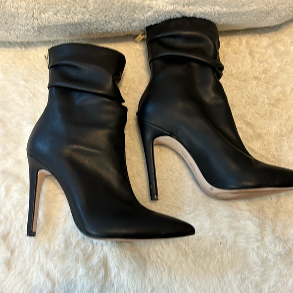 JESSICA SIMPSON Booties - Picture 2 of 10